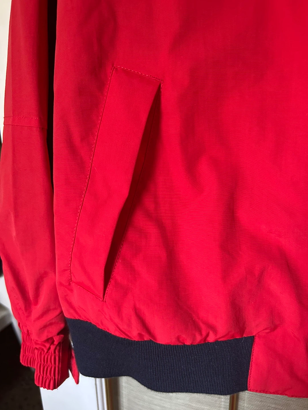 Tommy Hilfiger Men's Red Bomber Jacket Size Medium - photo 4