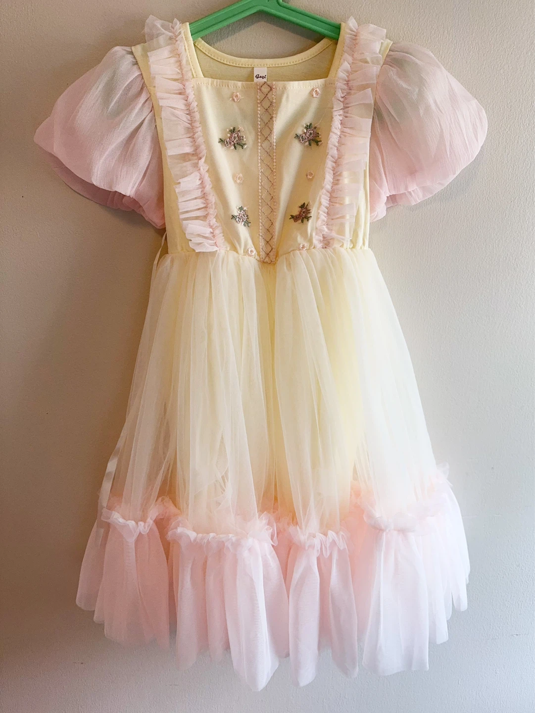 Girls Yellow Tulle Dress Toddler size 5-6T