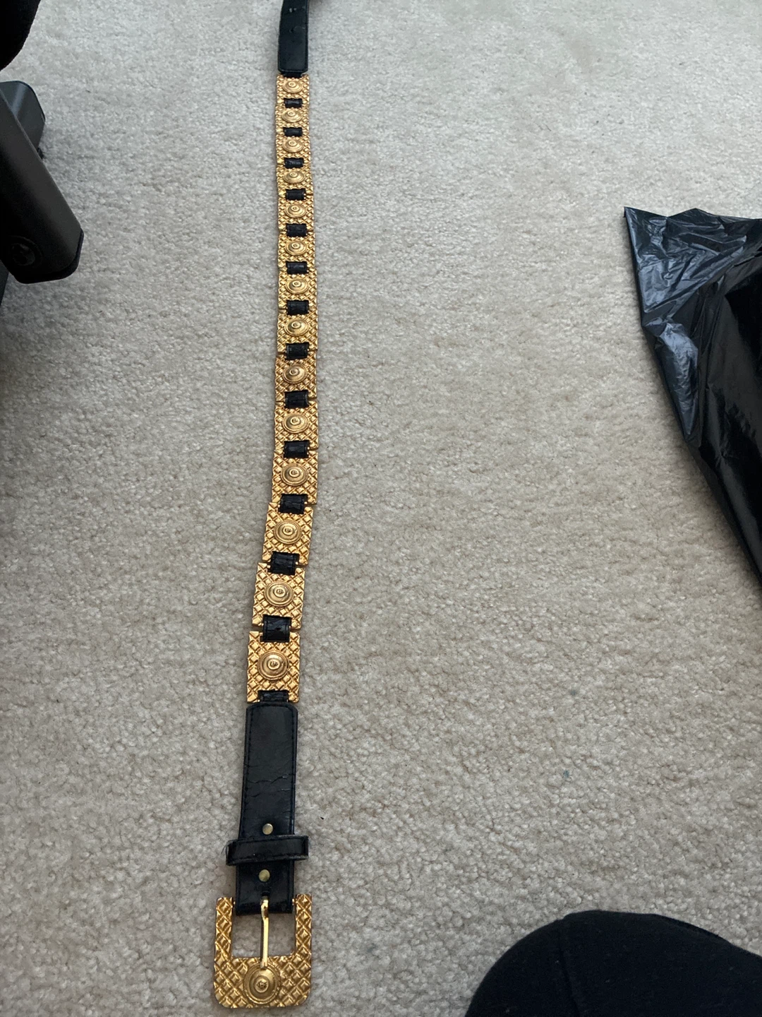 Vintage Gold Tone Black Leather Belt - photo 2