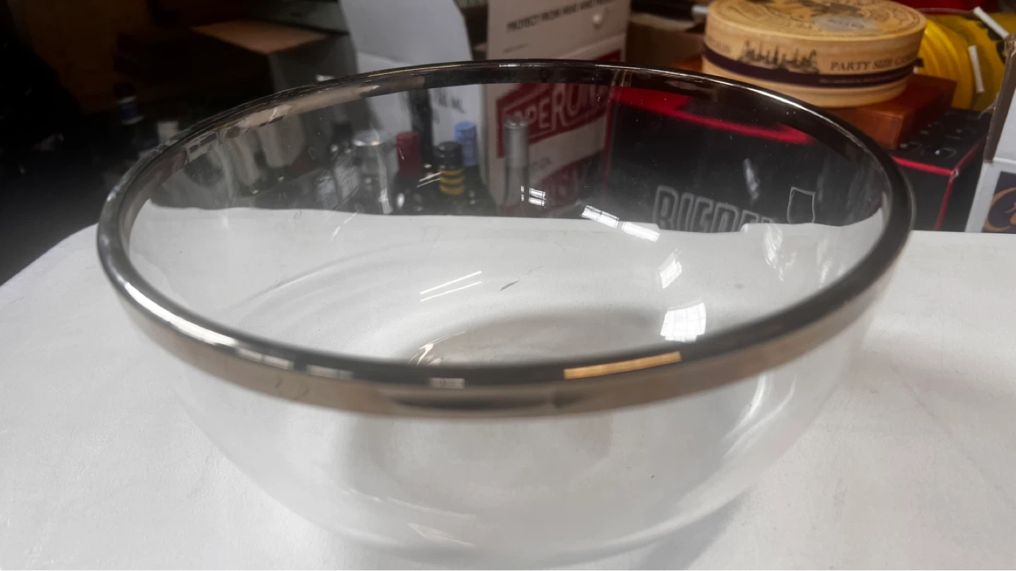 Two Glass Serving Bowls - photo 3