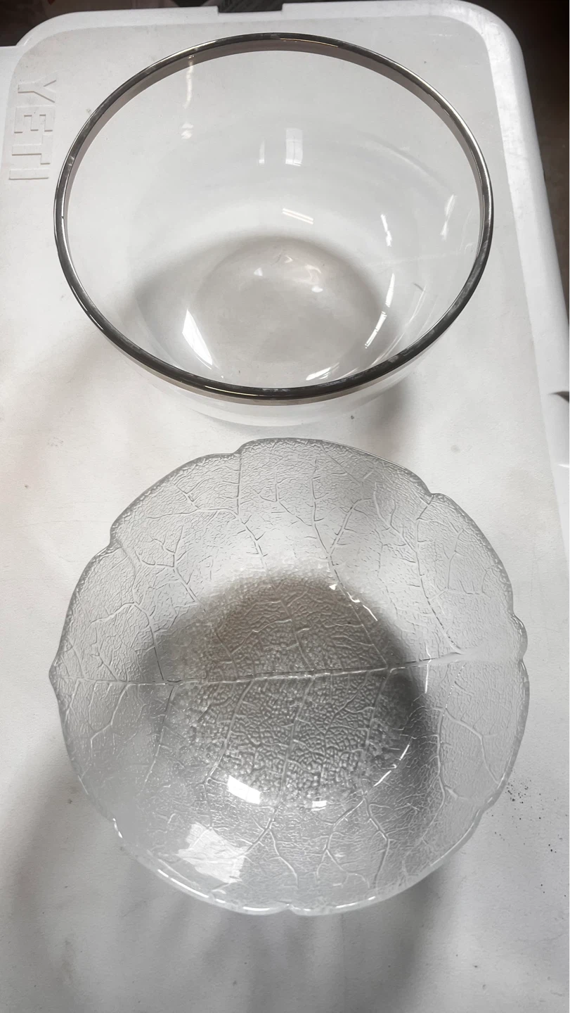 Two Glass Serving Bowls - photo 5