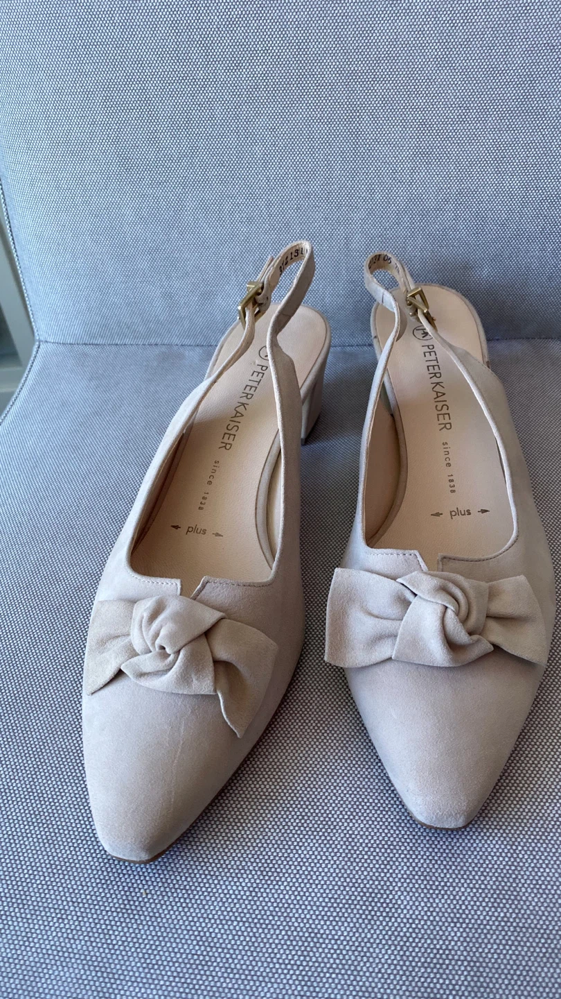 Peter Kaiser Women's Beige Suede Bow Slingback Heels