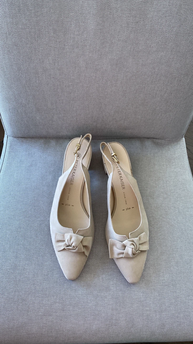 Peter Kaiser Women's Beige Suede Bow Slingback Heels - photo 3