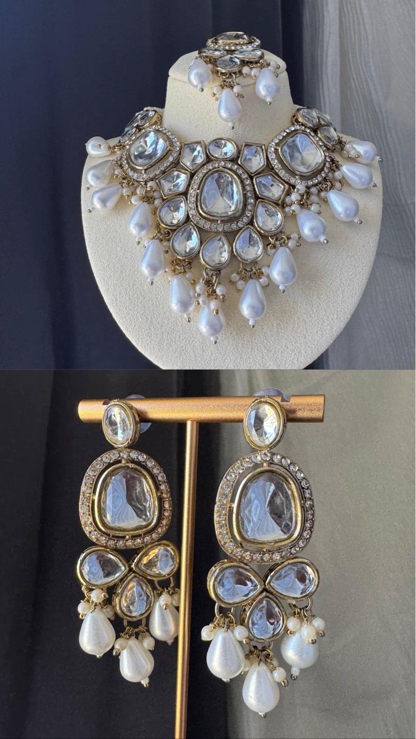 Statement Necklace ,Earrings and maangtika Set