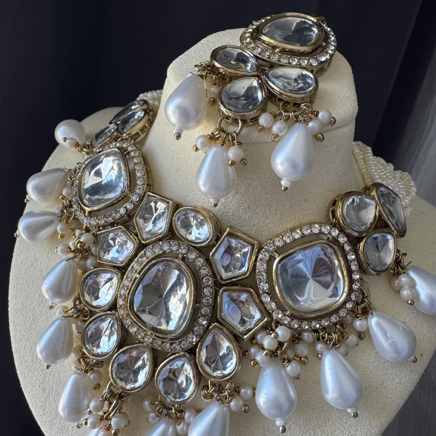Statement Necklace ,Earrings and maangtika Set - photo 2