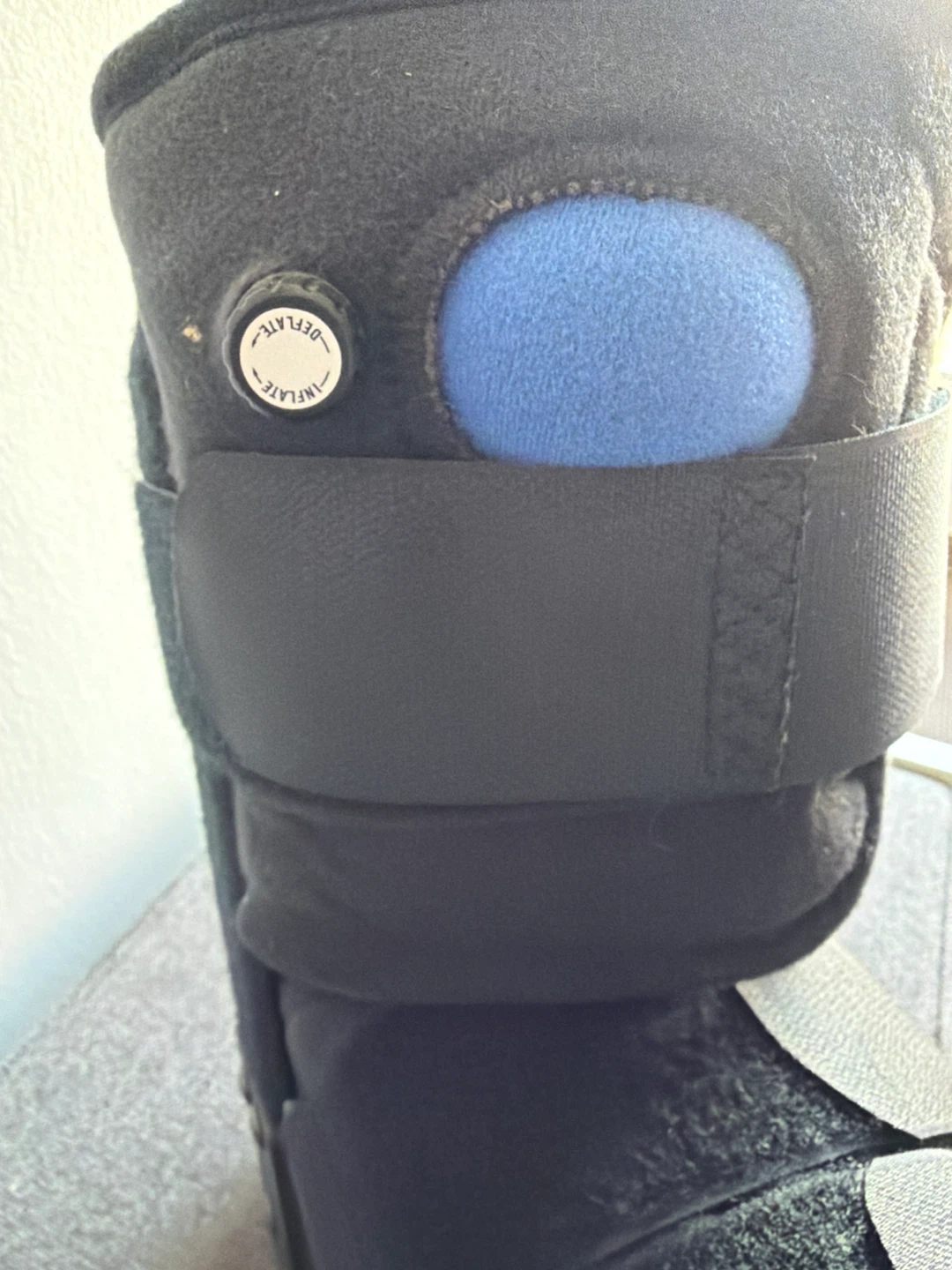 Medium Black Walking Boot size 10 women’s - photo 5