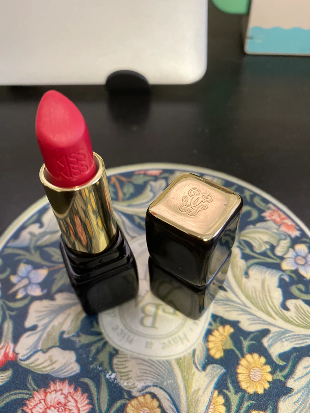 Guerlain KissKiss Lipstick 324 Red Love