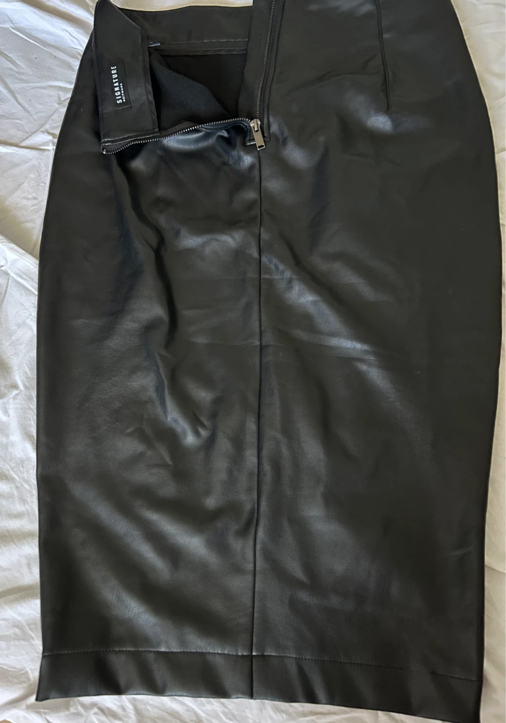 Reitmans Black Faux Leather Pencil Skirt - Signature