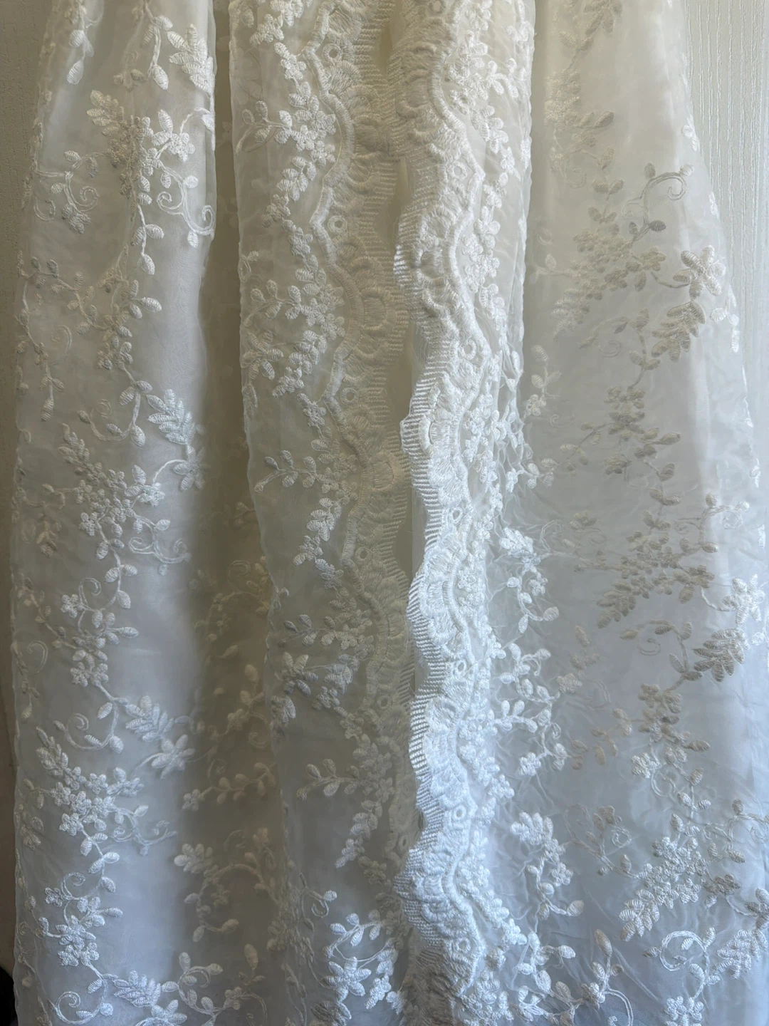 White Lace Christening Gown - photo 2