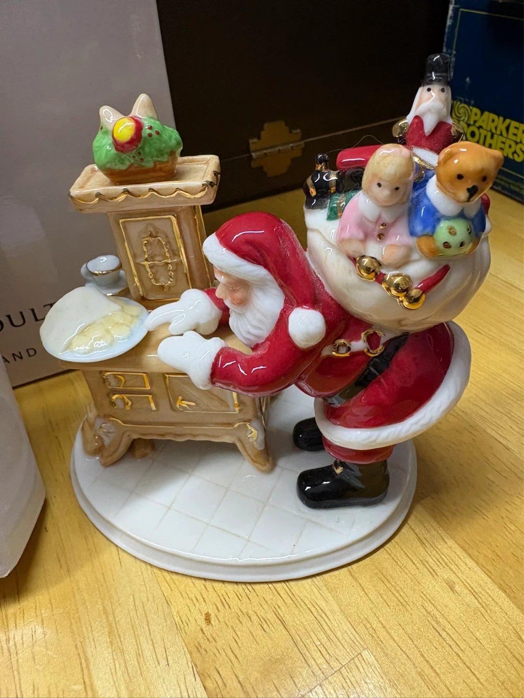 Royal Doulton Cookies For Santa M 258 Figurine