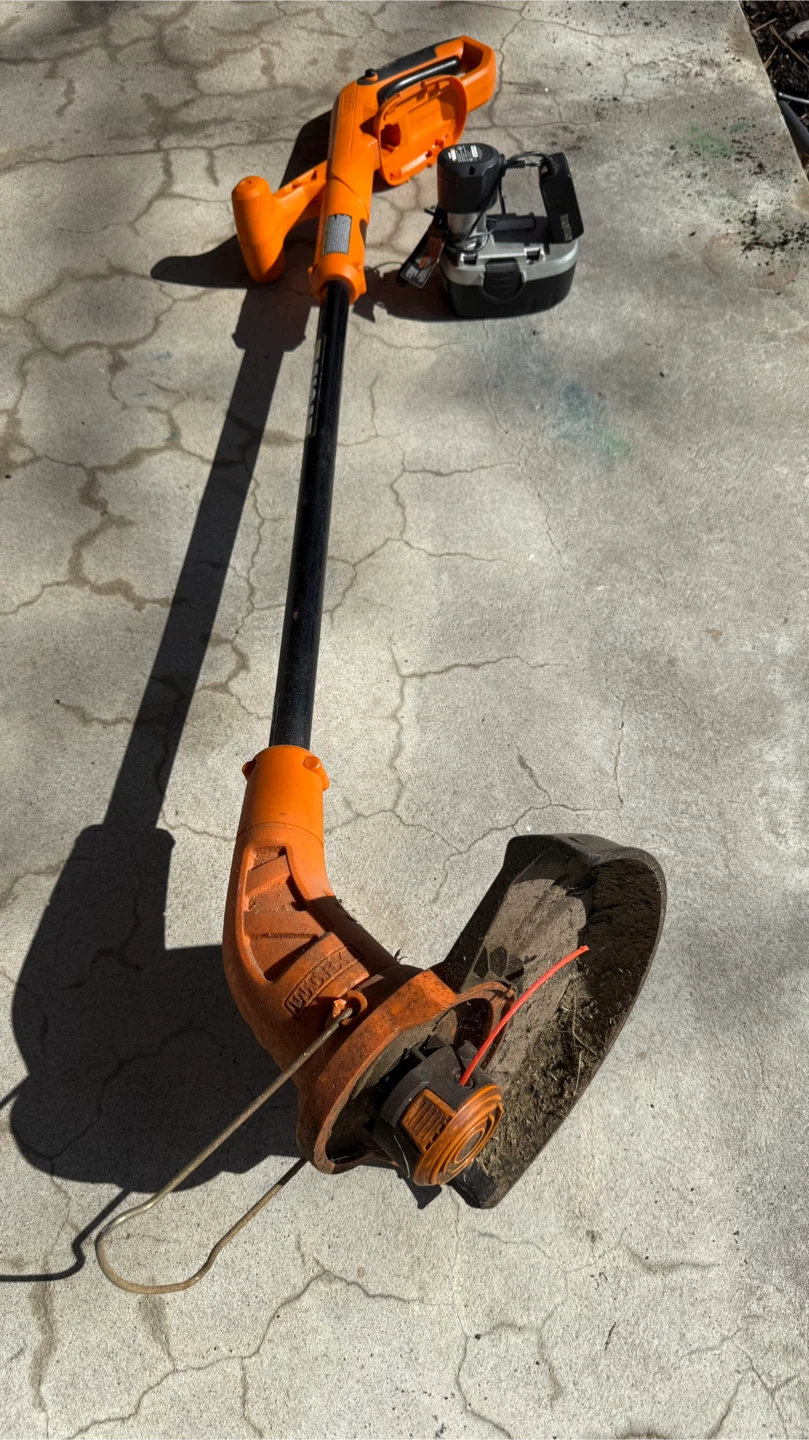 WORX String Trimmer with Battery - photo 2