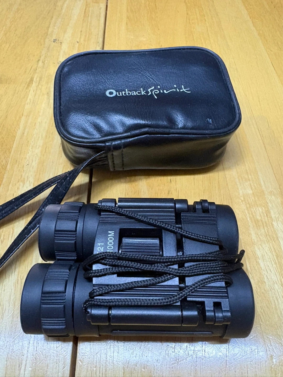 Outback Spirit Binoculars 8x21