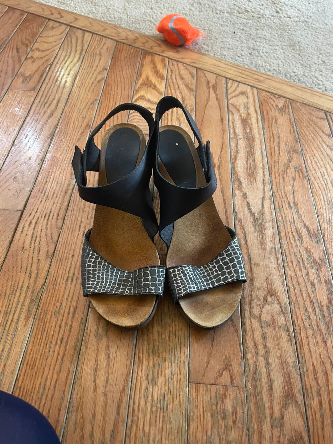 Women's Black Wedge Sandals