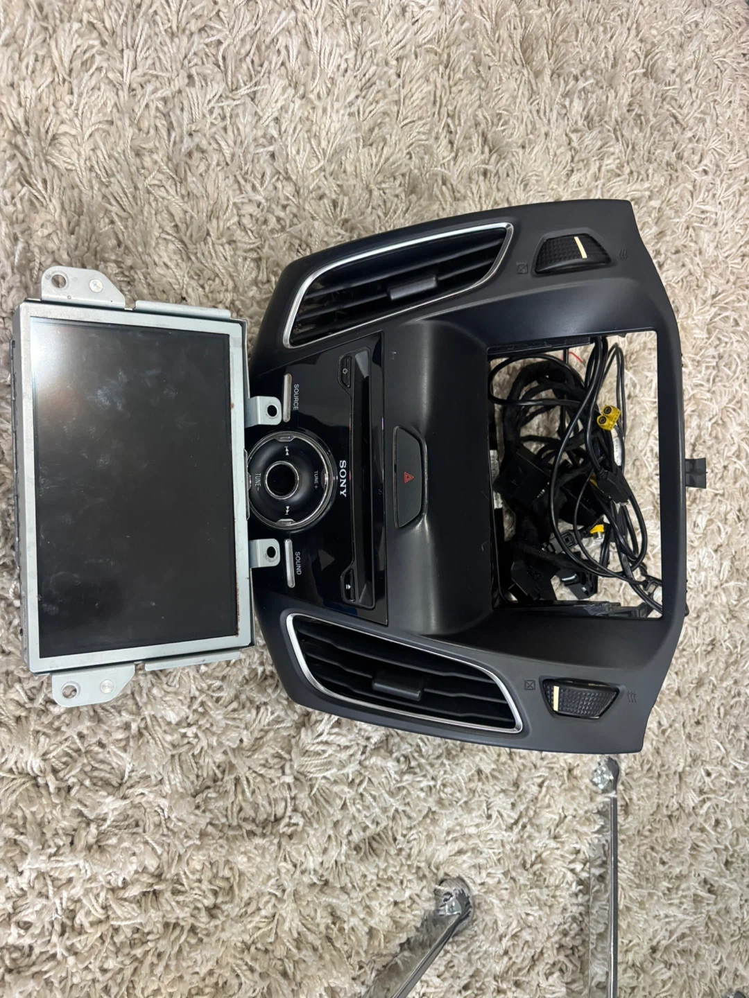 Ford focus radio 1 sync to 3 sync - photo 2
