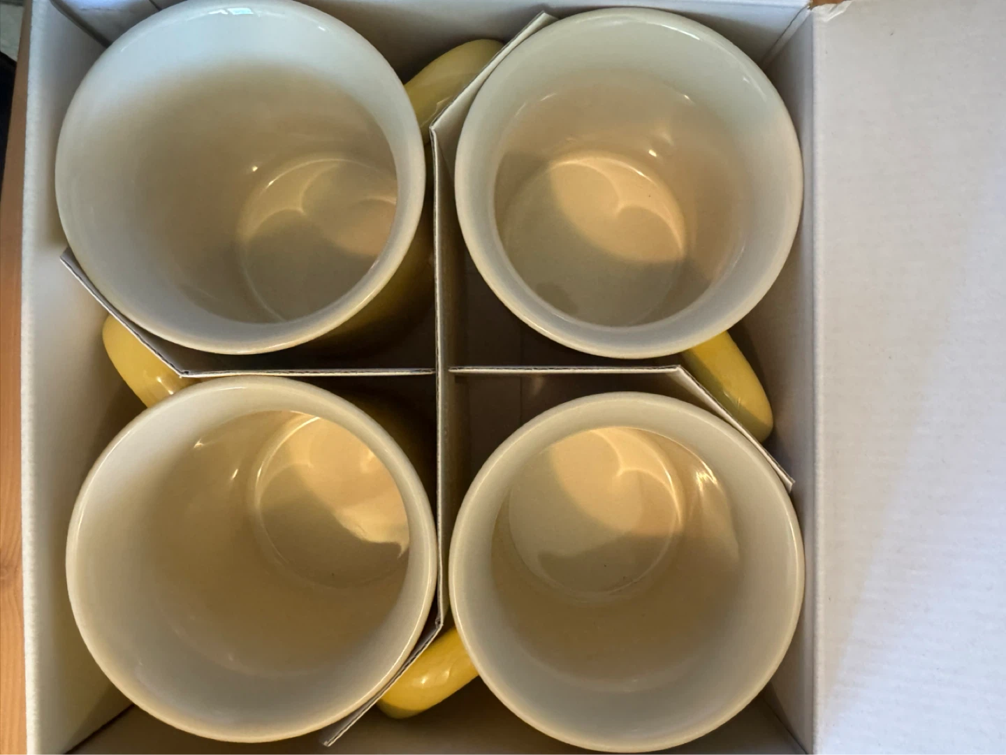 💐NEW Le Creuset Classic  Camomille Mugs - Set of 4 - photo 2