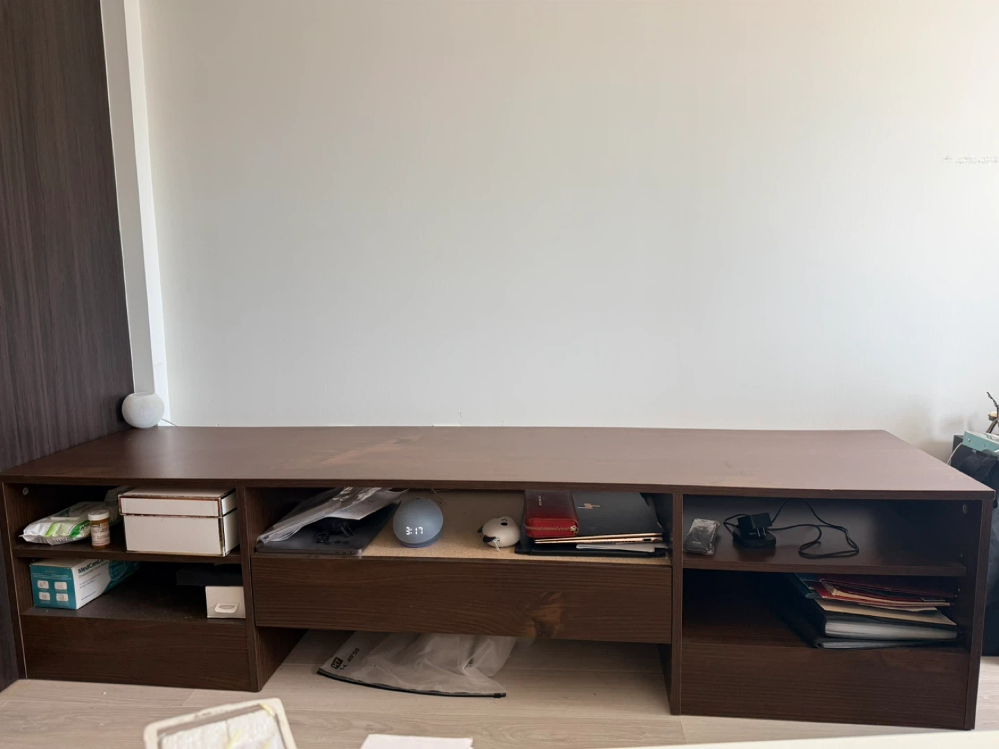 TV stand (for upto 80”) - photo 2