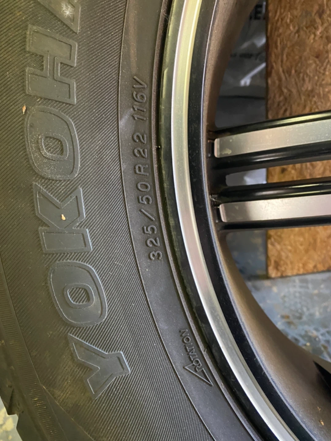 Yokohama PARADA Spec-X Tire 325/50R22 116V - photo 3