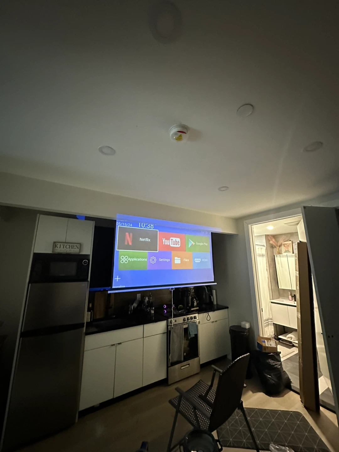 Portable Mini Projector with Screen - photo 3