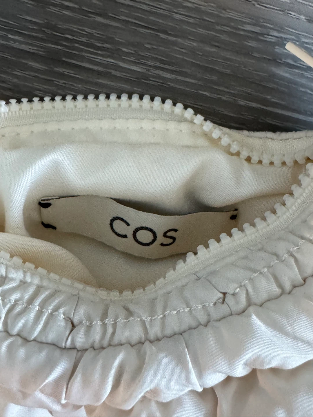 COS Cream Puffer Bag- Mini version - photo 2