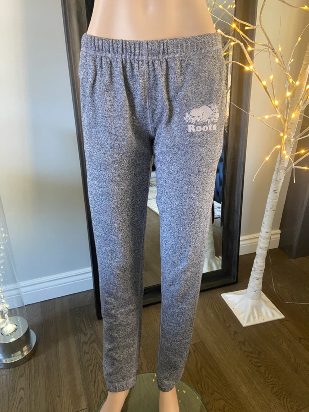 EUC: Roots Heather Grey Jogger Sweatpants Size XXS