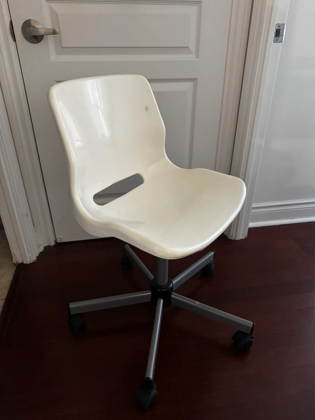 IKEA SNILLE Swivel Chair