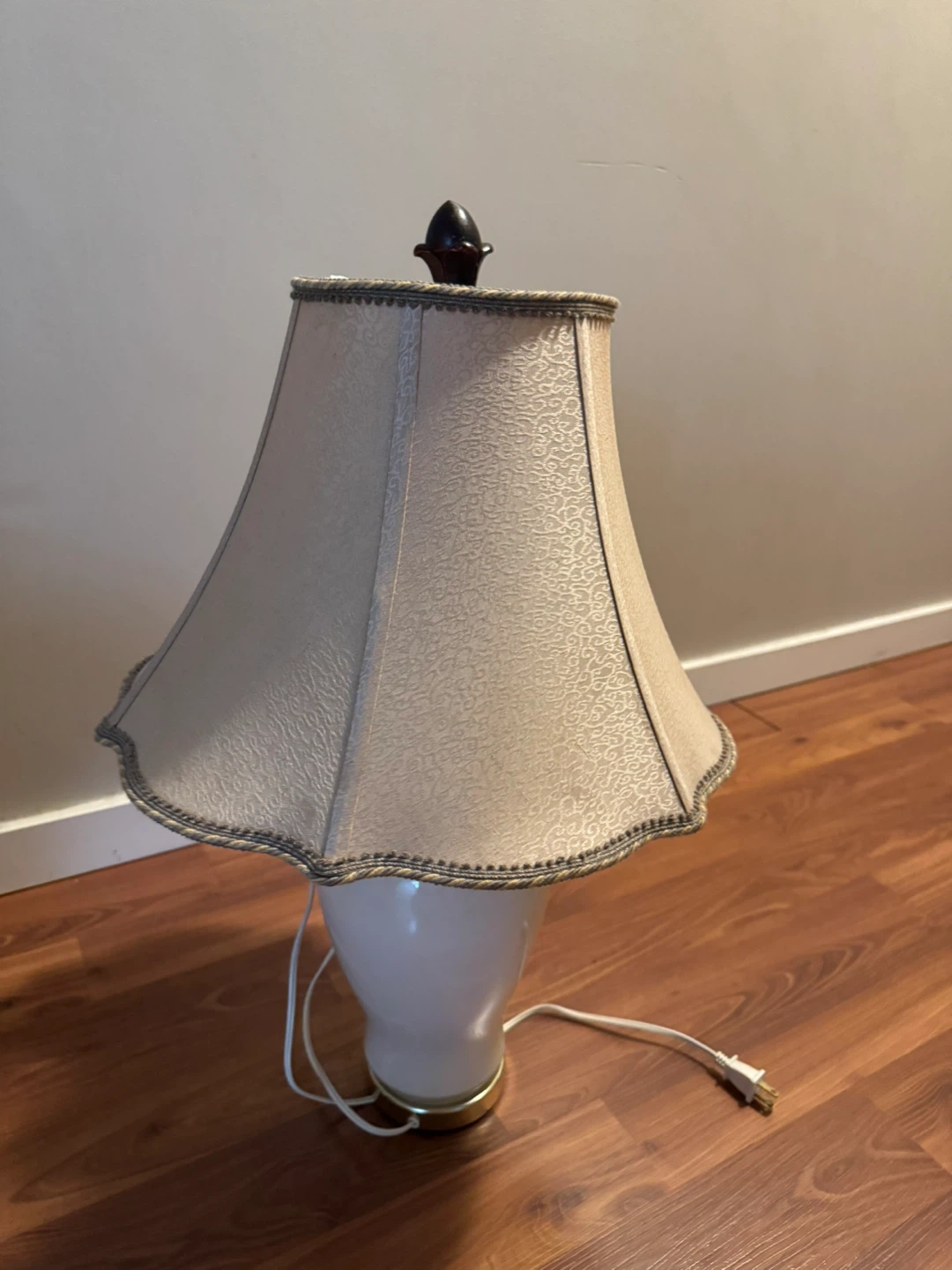 Vintage Floral Table Lamp with Cream Shade