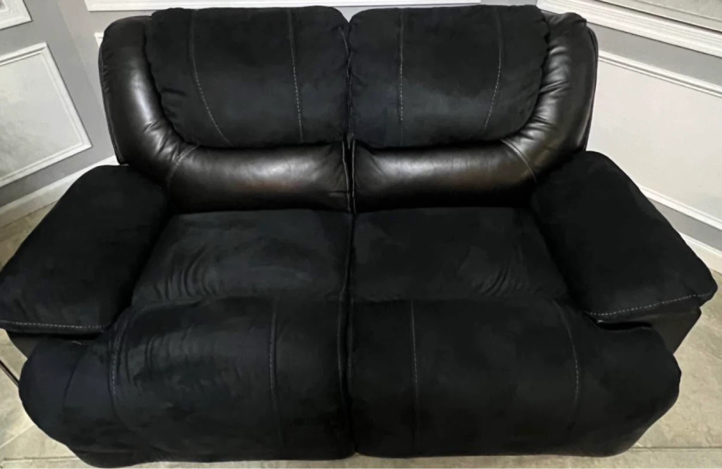 Black Reclining Loveseat - photo 3