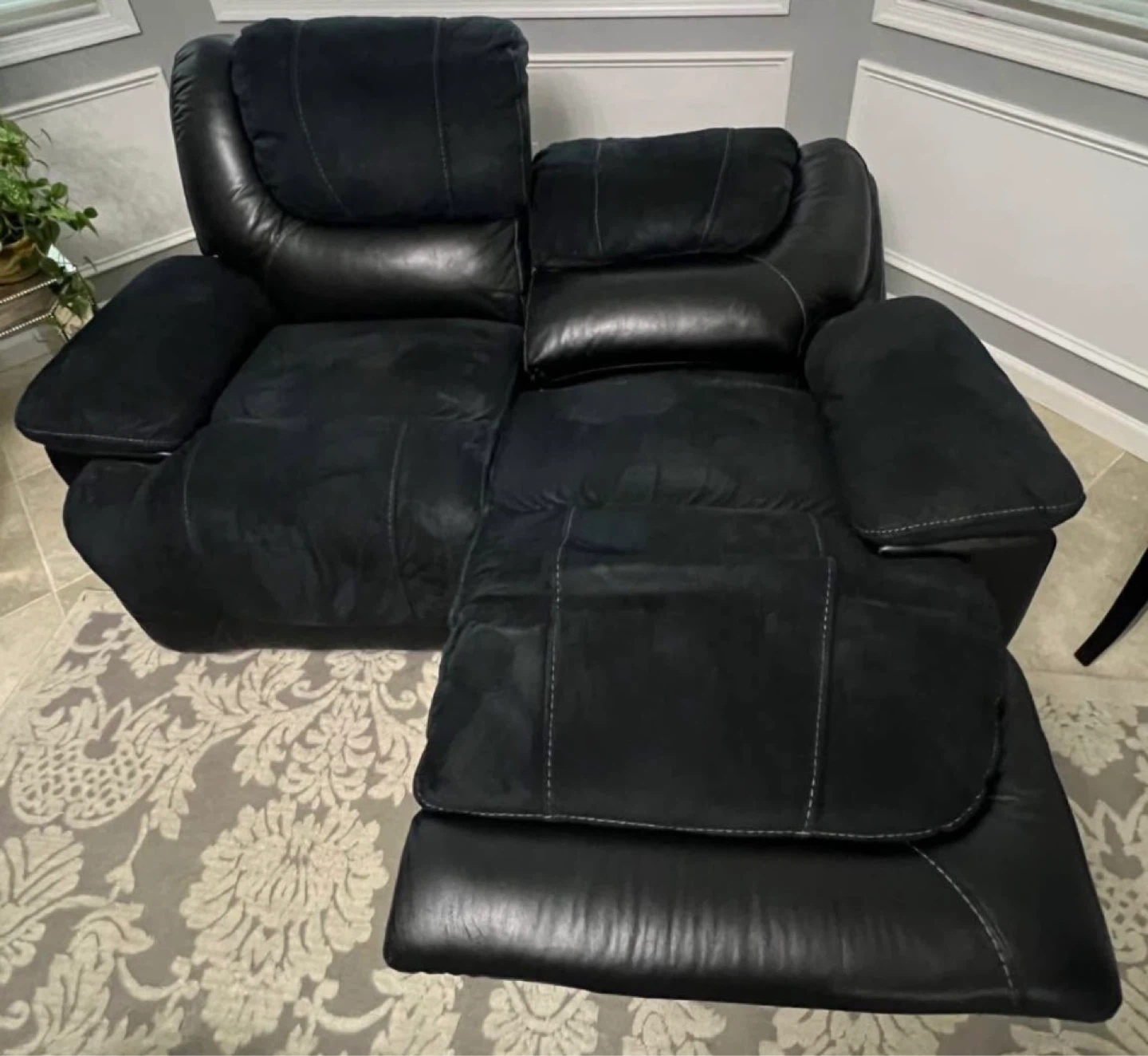 Black Reclining Loveseat - photo 4