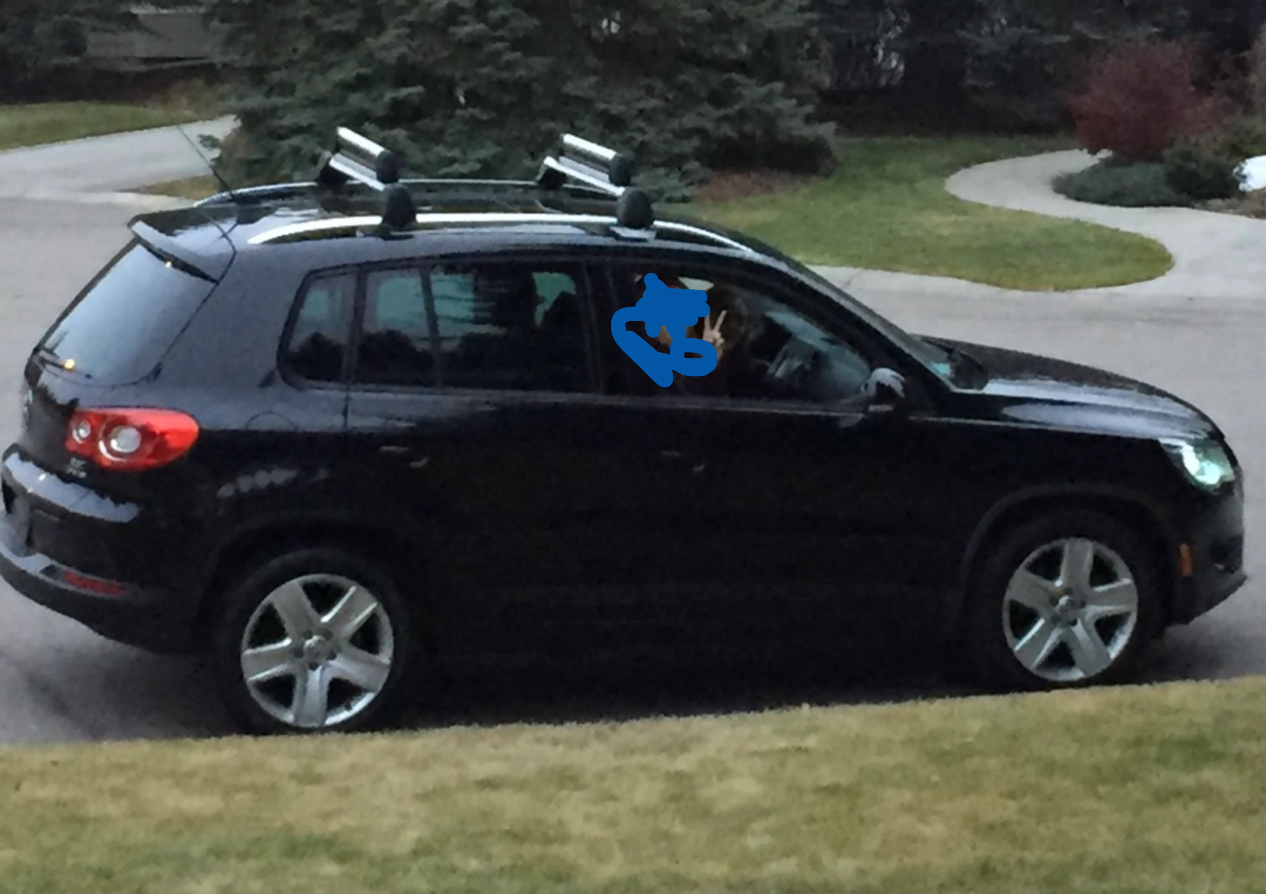 Black Volkswagen Tiguan