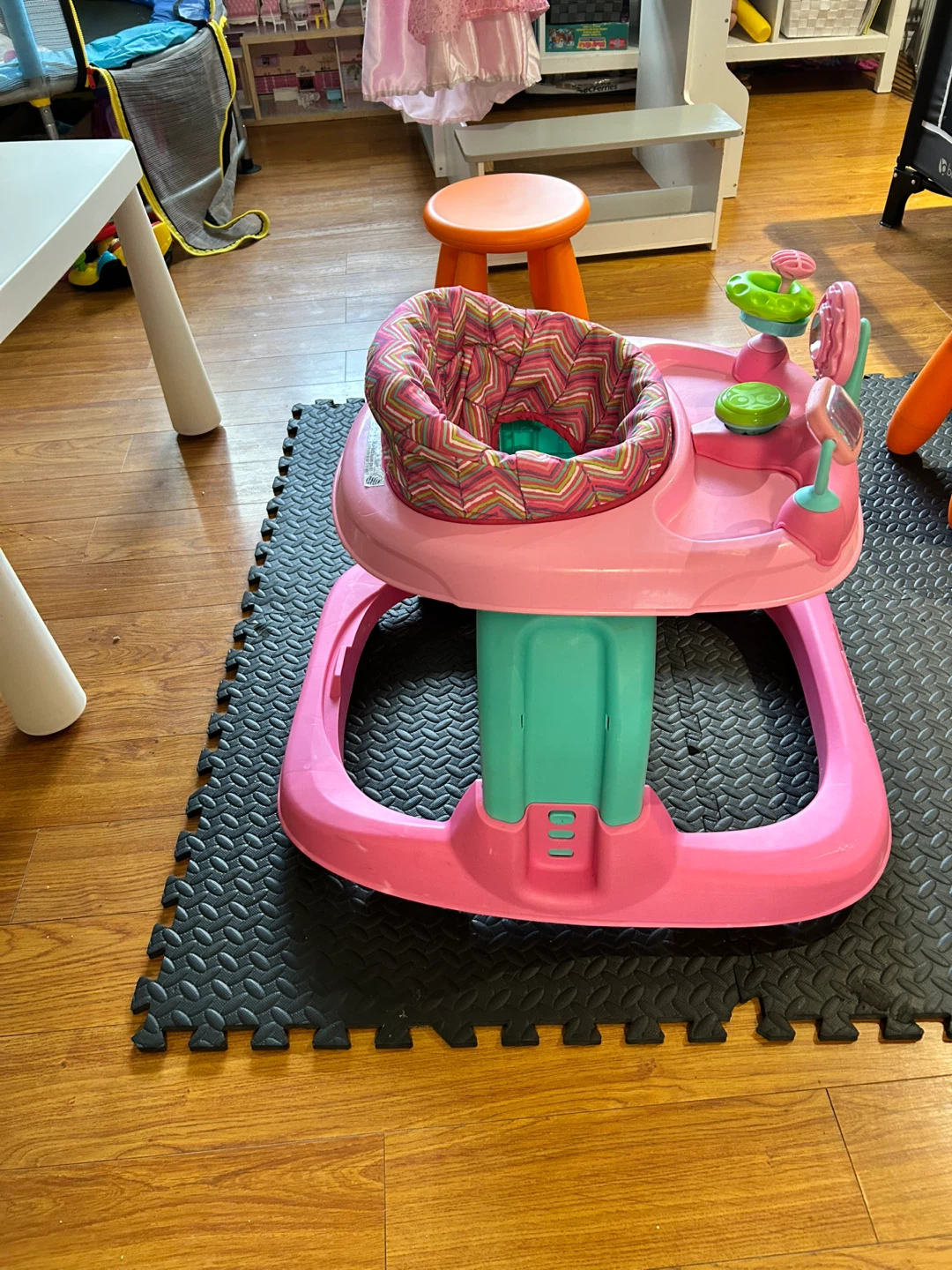 Safety 1st Pink Activity Walker - photo 2