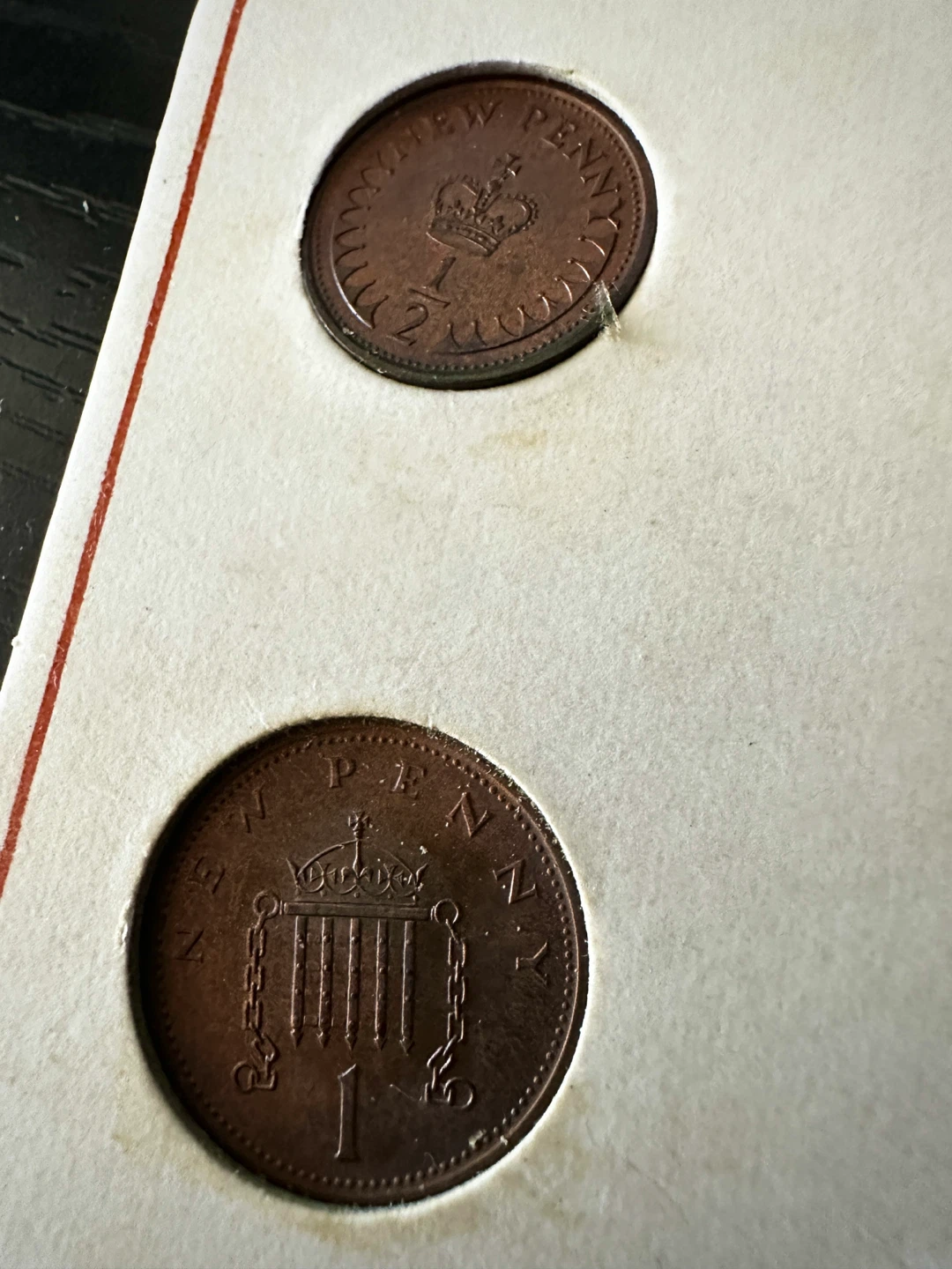 Britain's First Decimal Coins Set - photo 4
