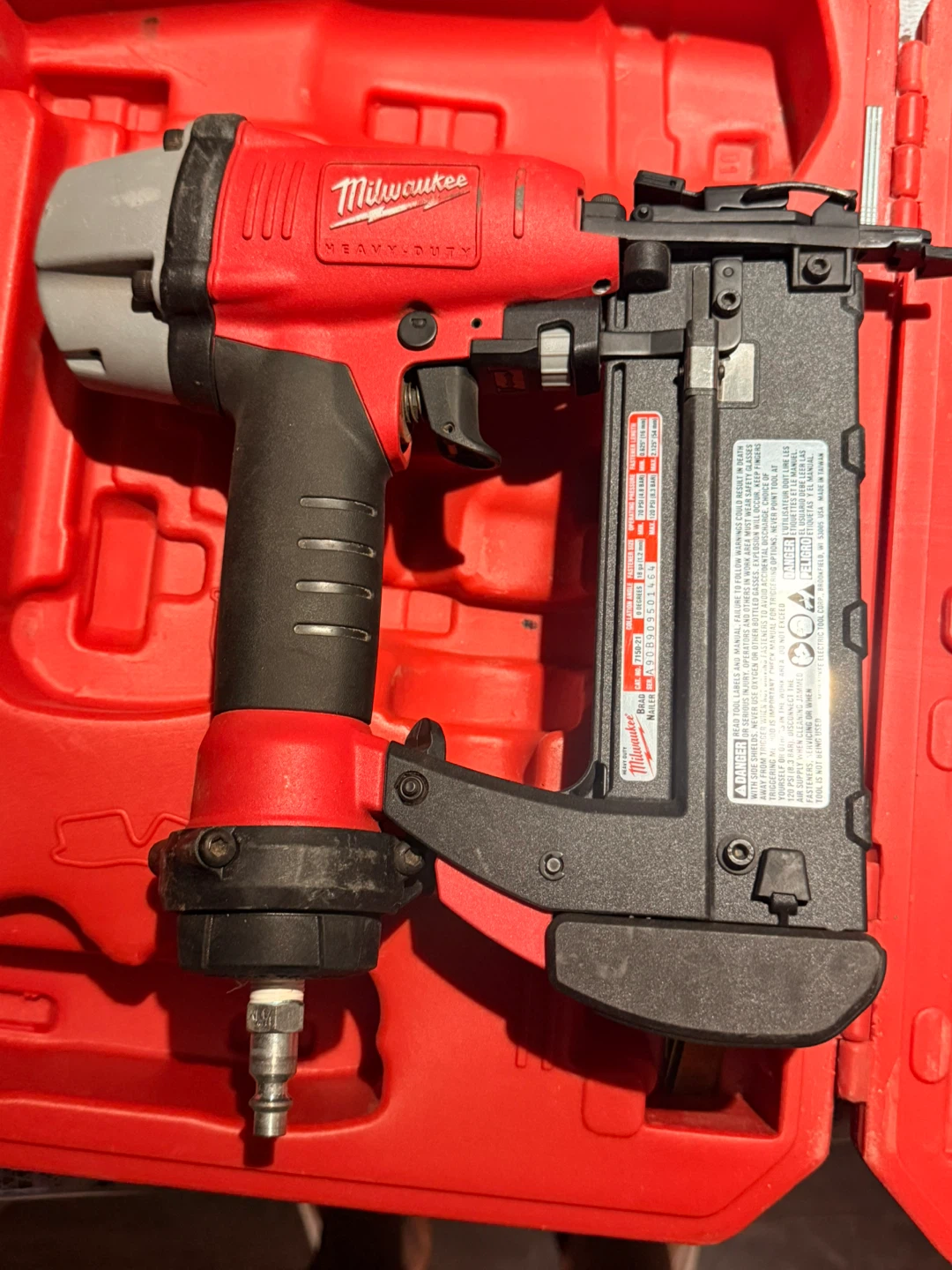 Milwaukee Brad Nailer with Case - photo 2