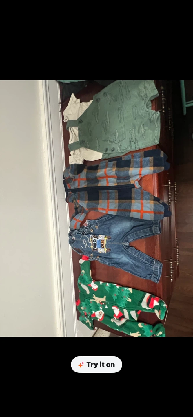 Baby's Clothes Bundle