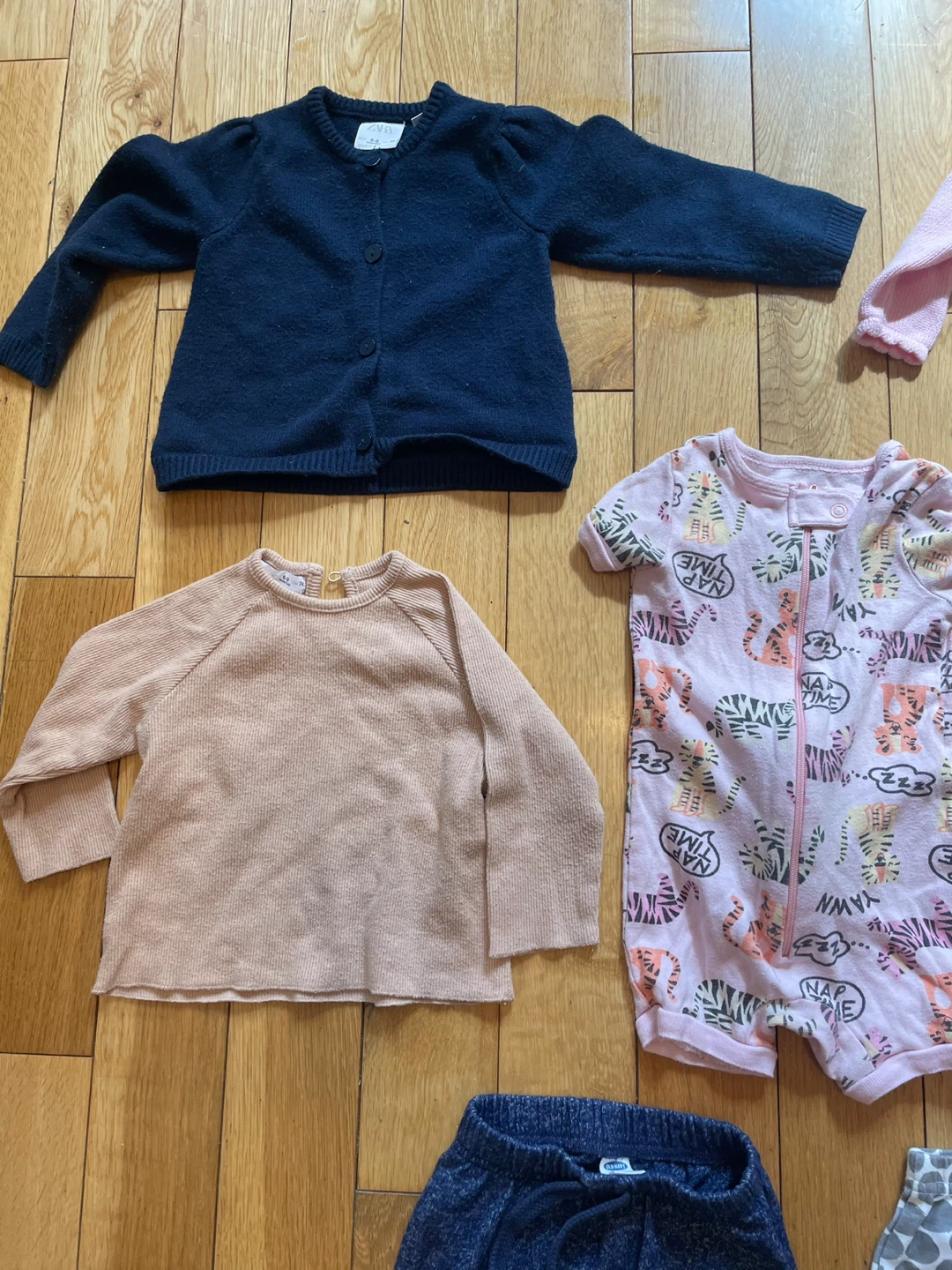 Baby Girl Clothing Bundle 6-12 months - photo 3