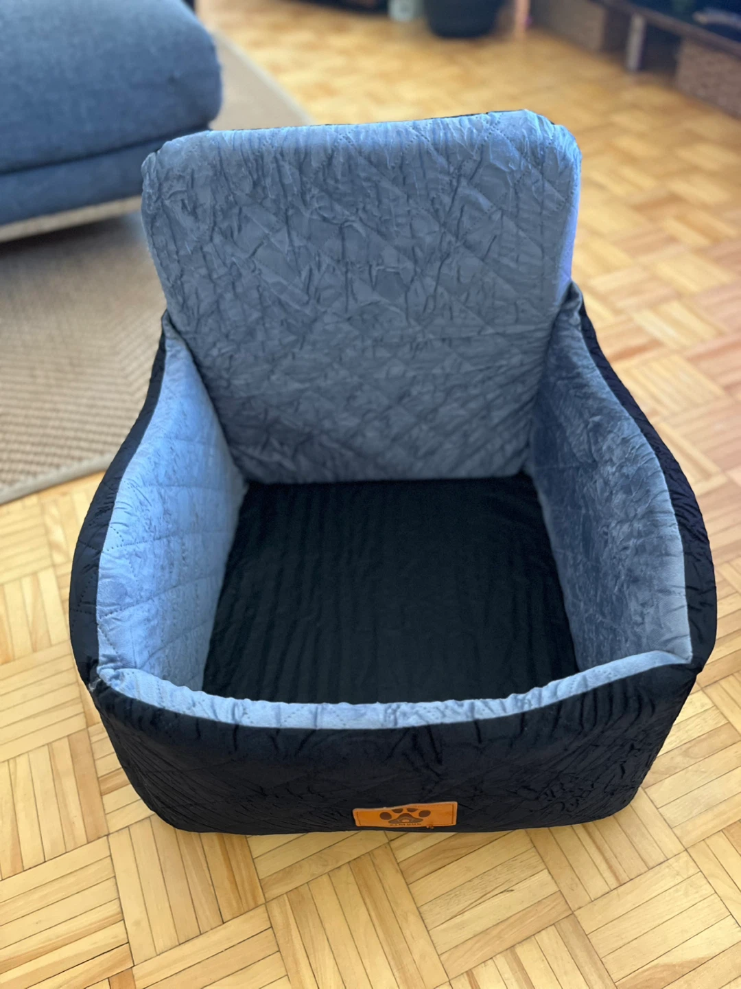 Dog Car Seat Booster, Small Dogs up to 35 lbs, Washable Cover - photo 4