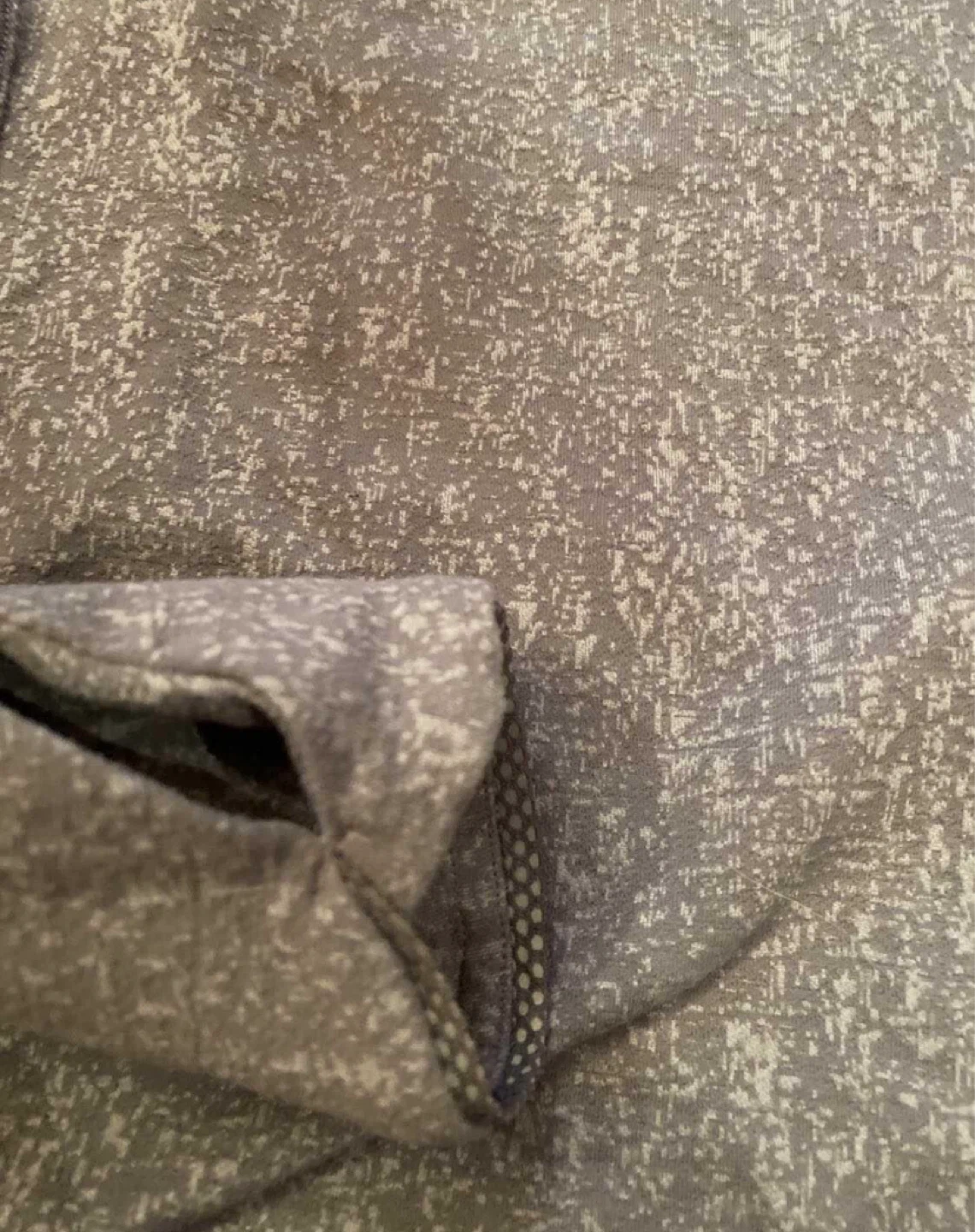 Lululemon Long Sleeve Athletic Top - photo 2