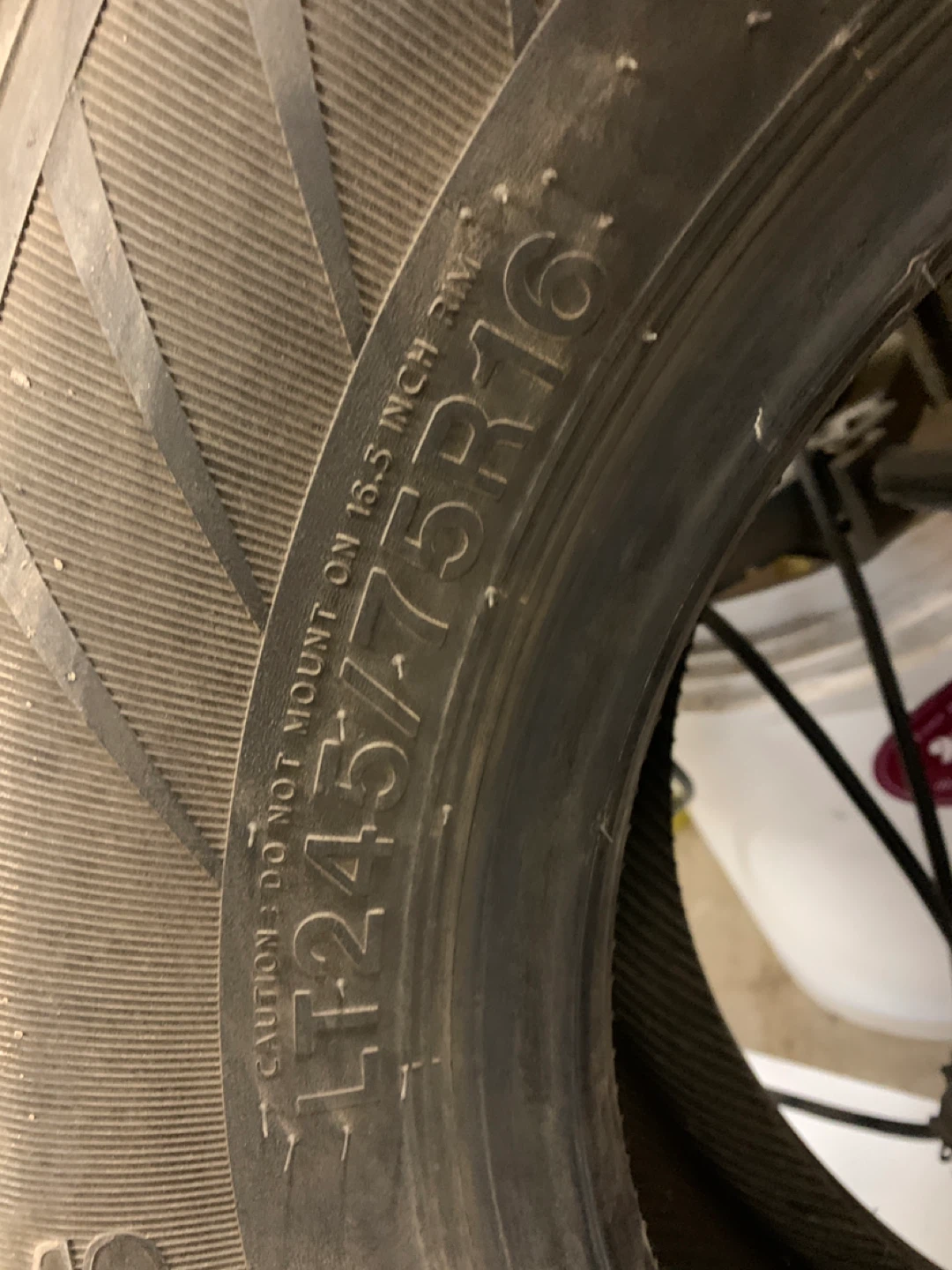 Hankook Dynapro AS LT245/75R16 Tire - photo 5