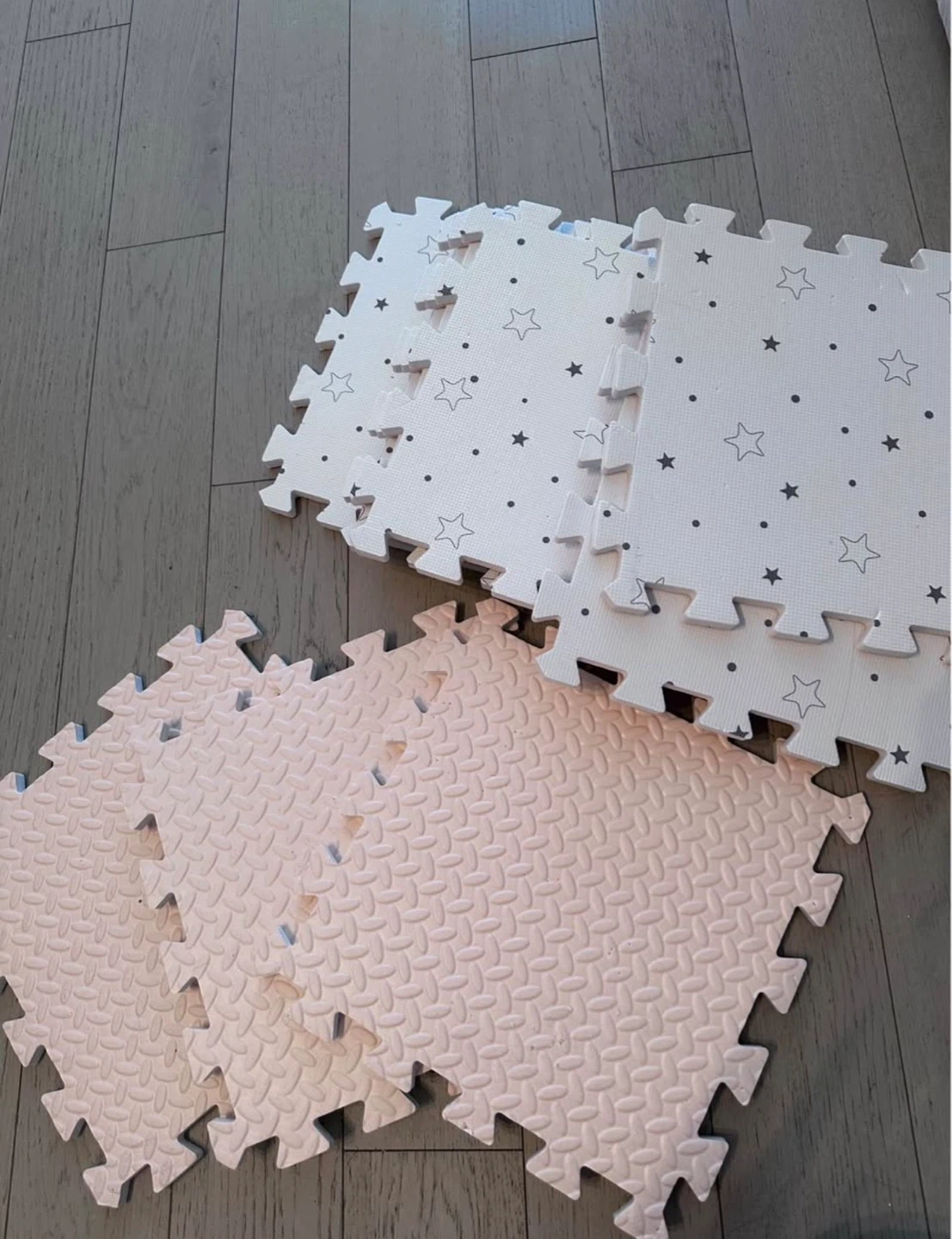 Interlocking Foam Play Mat Tiles with Stars