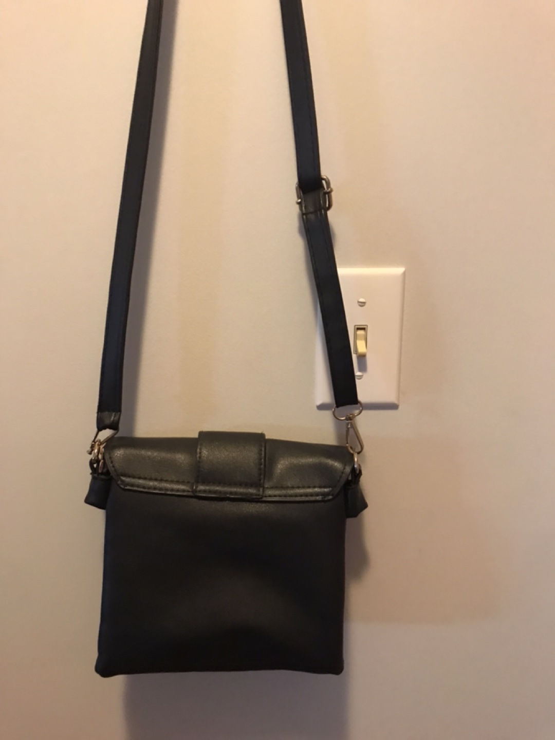 Black Faux Leather Crossbody Bag with Gold Clasp - photo 3