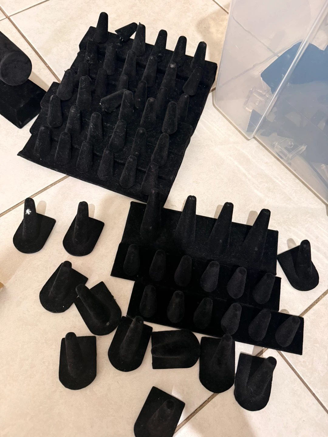 Black Velvet Jewelry Display Stands and Organizers