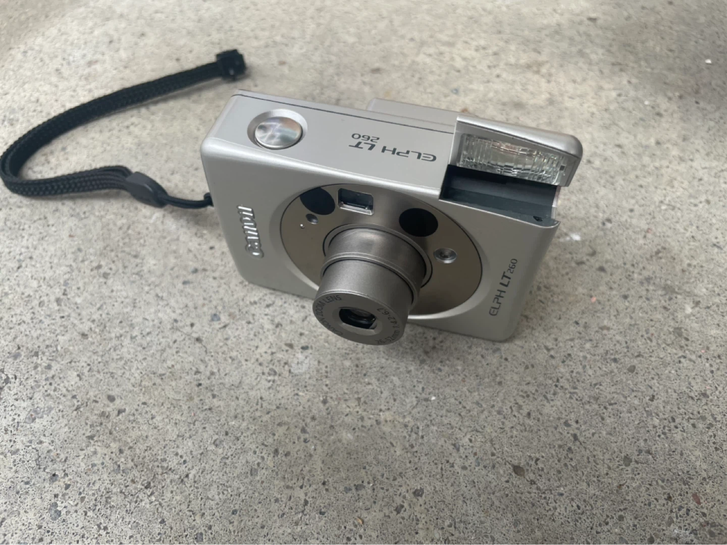 Canon PowerShot ELPH LT260 Digital Camera - Silver - photo 4