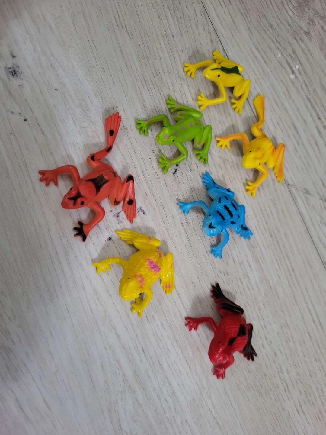 Assorted Lot of Small dinosaurs and frog Figurines - photo 3