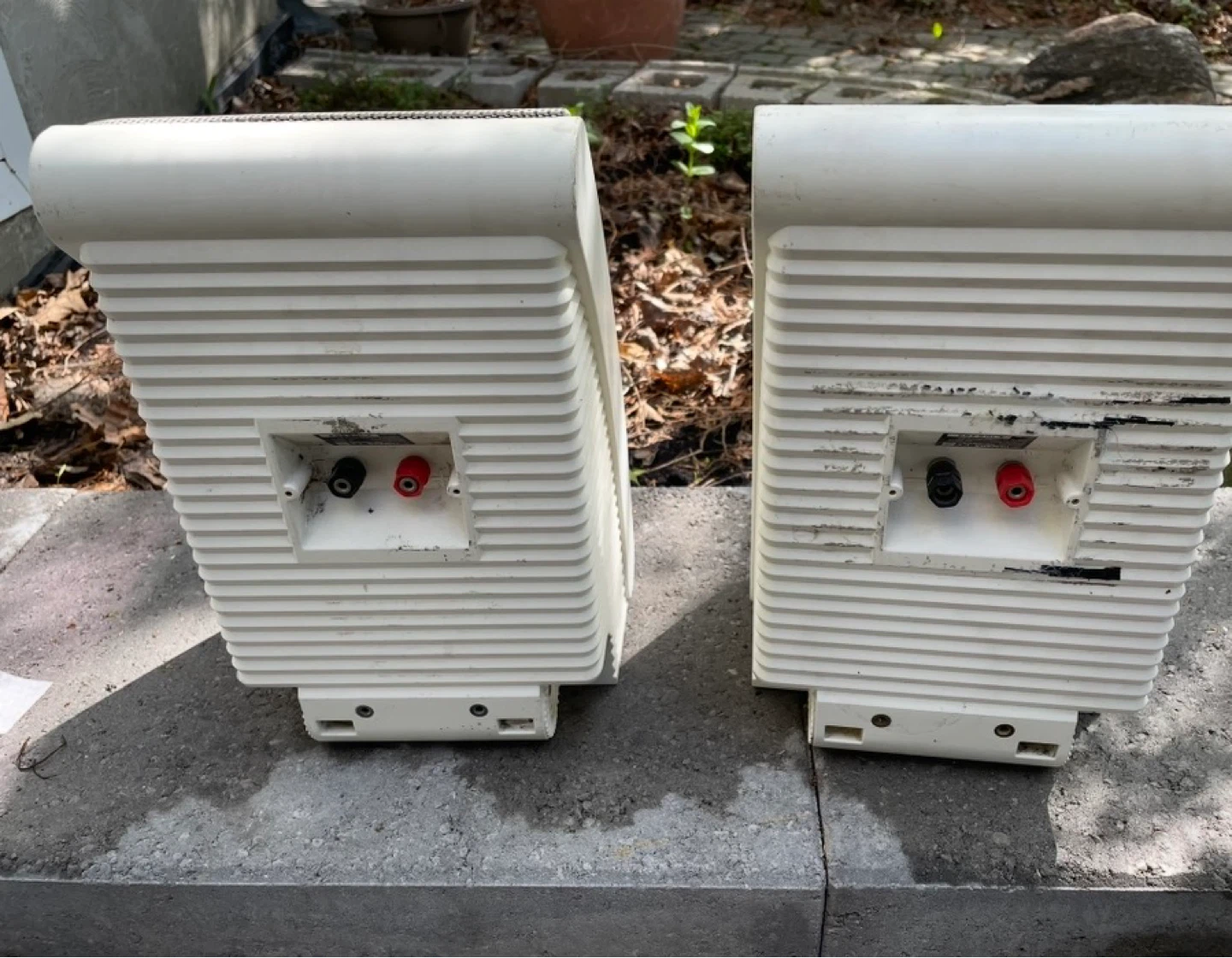 Yamaha Outdoor Speakers - White - photo 3