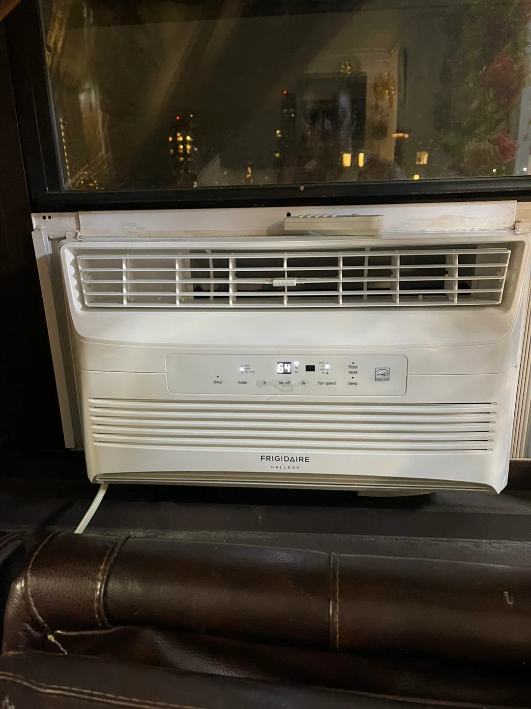 Frigidaire Window Air Conditioner - photo 2