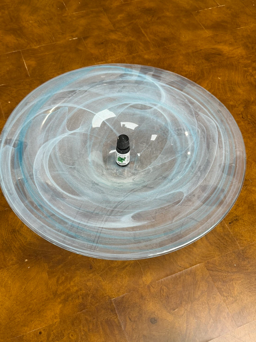 Decorative Glass Bowl with Essential Oil