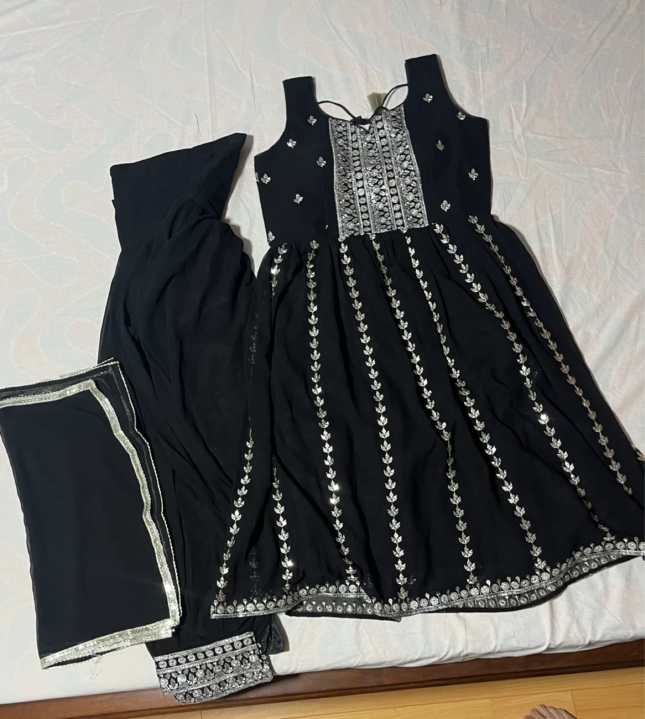 Black Embroidered Anarkali Suit - photo 5