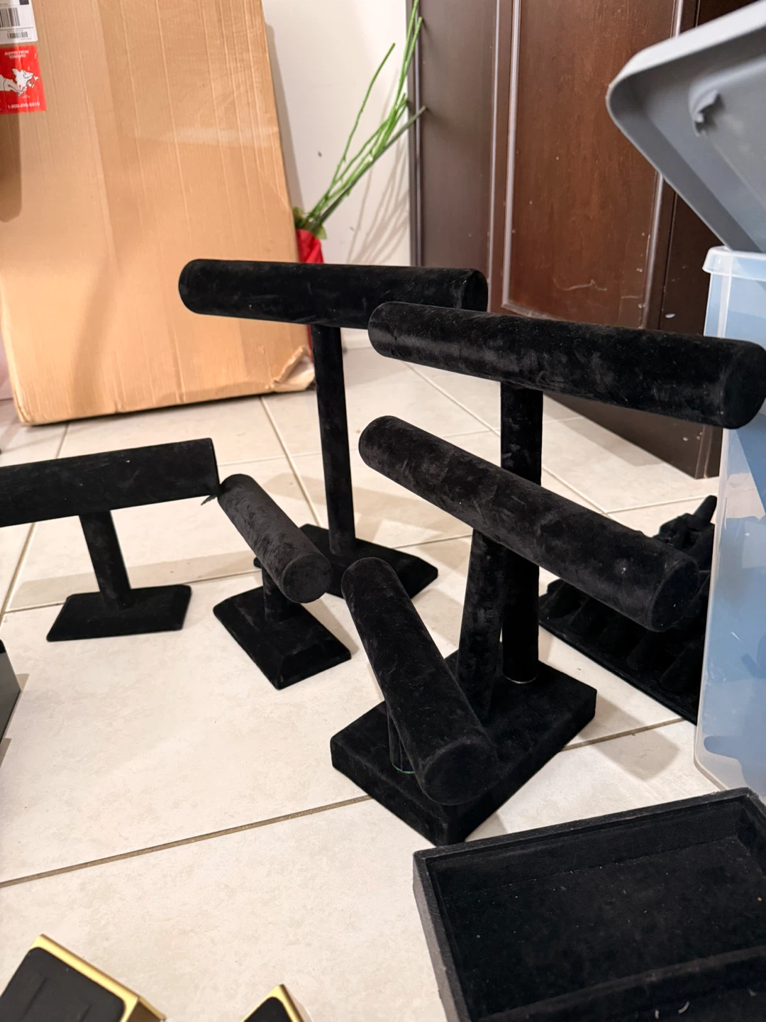 Black Velvet Jewelry Display Stands - photo 5