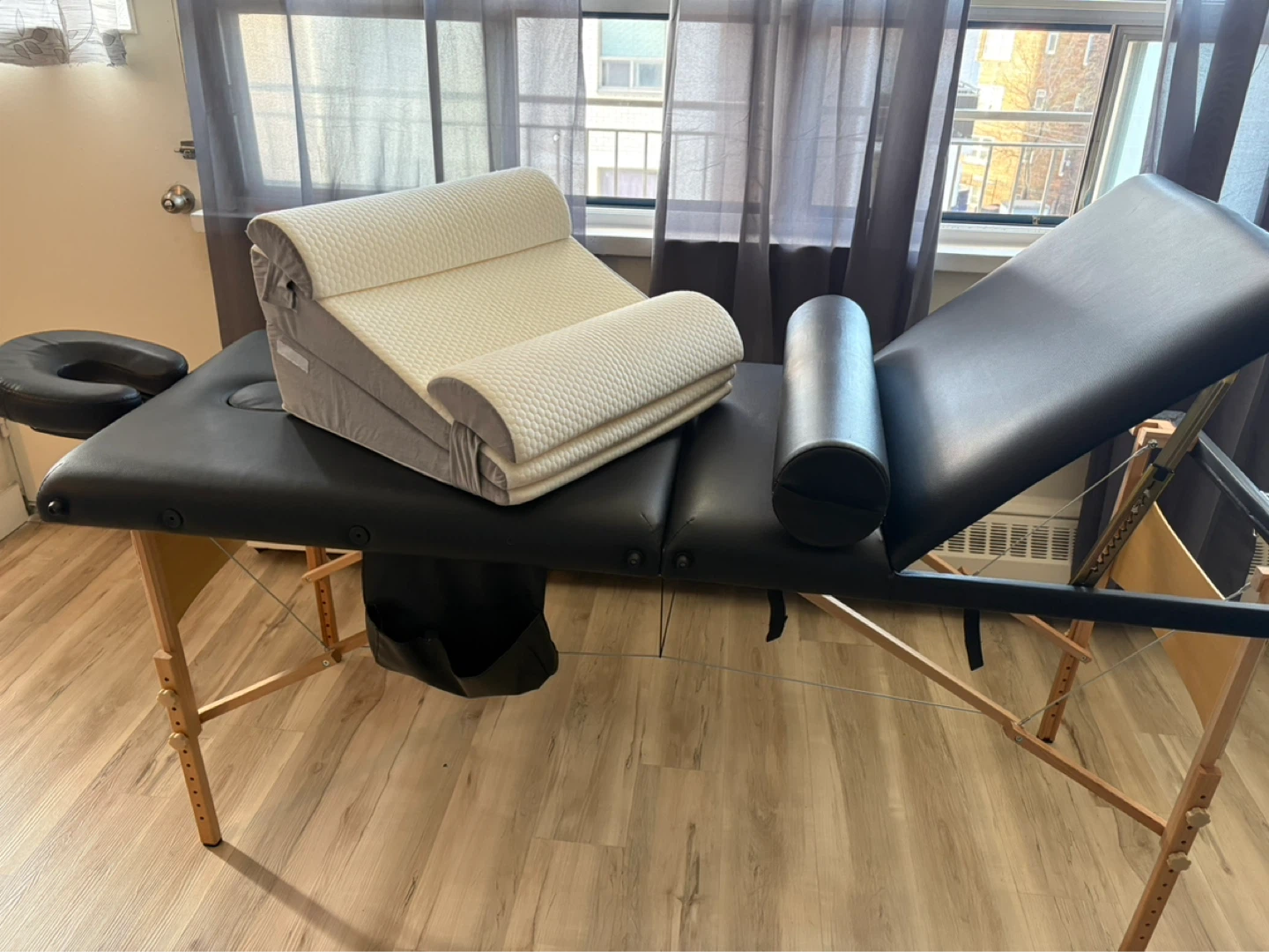 Massage Table with Wedge Pillow and Bolster