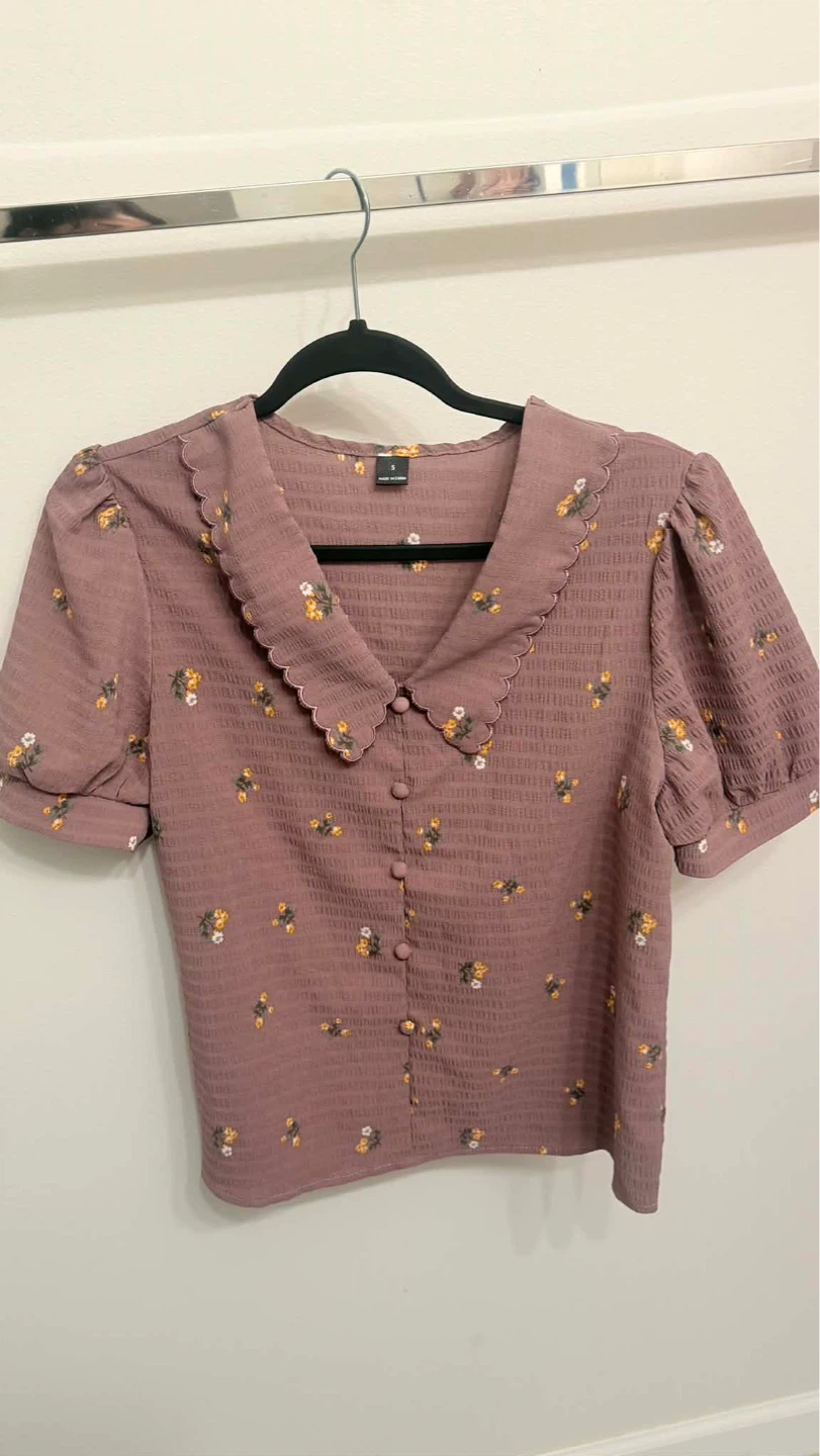 Women's Floral Puff Sleeve Blouse - photo 2