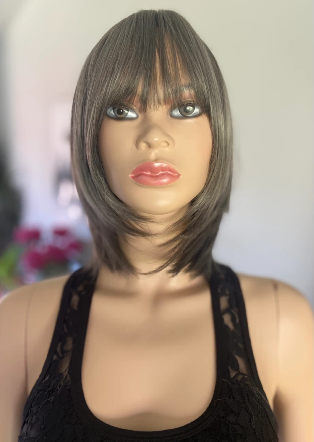 NWT: 12” Short Grey Layered Bob Synthetic Wig (2356) - photo 2
